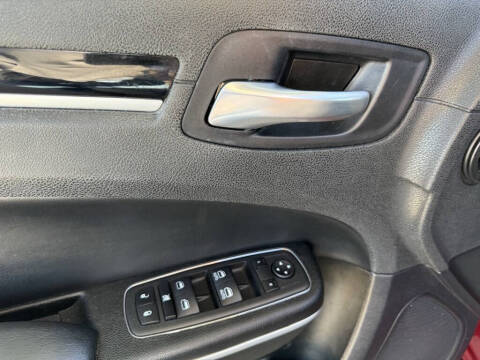 2023 Chrysler 300 S V6