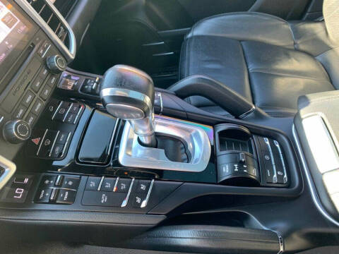 2017 Porsche Cayenne S