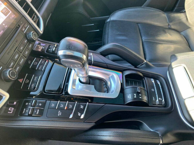 2017 Porsche Cayenne S