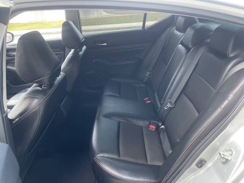 2021 Nissan Altima 2.5 SR