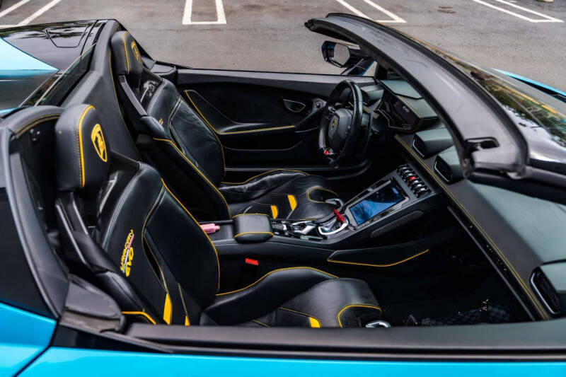 2020 Lamborghini Huracan EVO Spyder