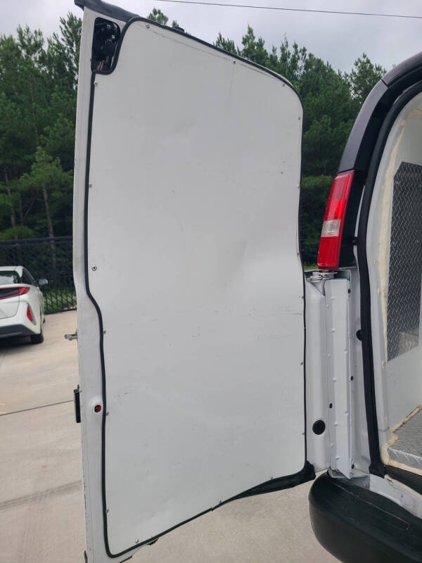 2019 GMC Savana 2500