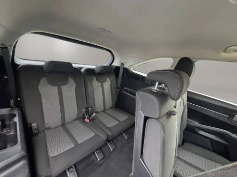2022 Kia Sorento LX
