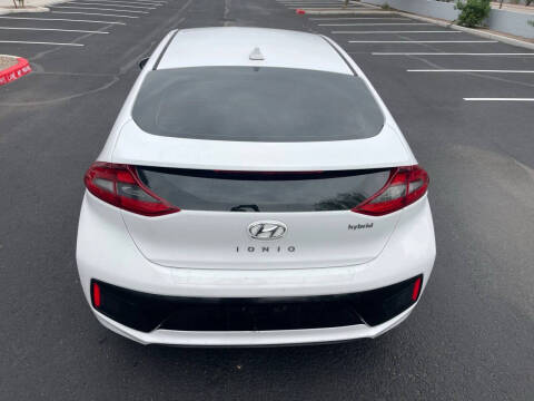 2017 Hyundai Ioniq Hybrid SEL