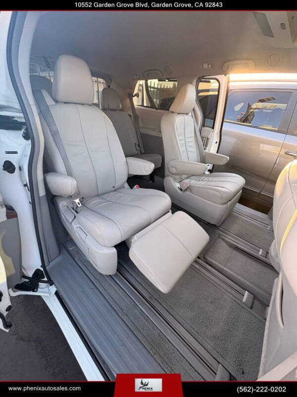 2011 Toyota Sienna Limited 7-Passenger