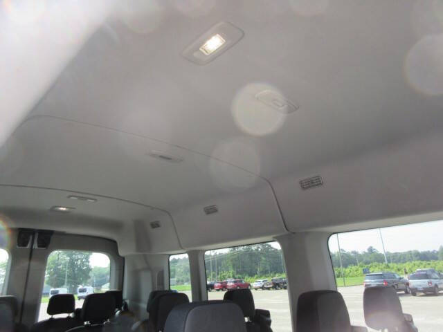 2025 Ford Transit 350 XLT