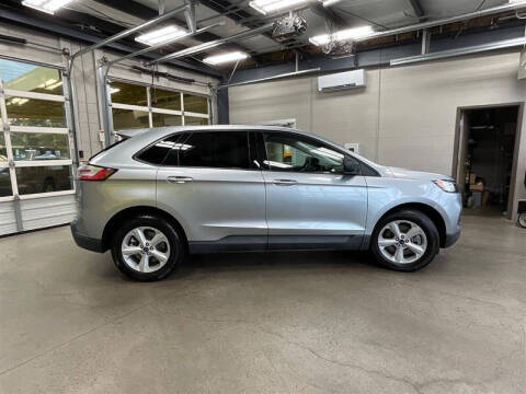 2022 Ford Edge SE