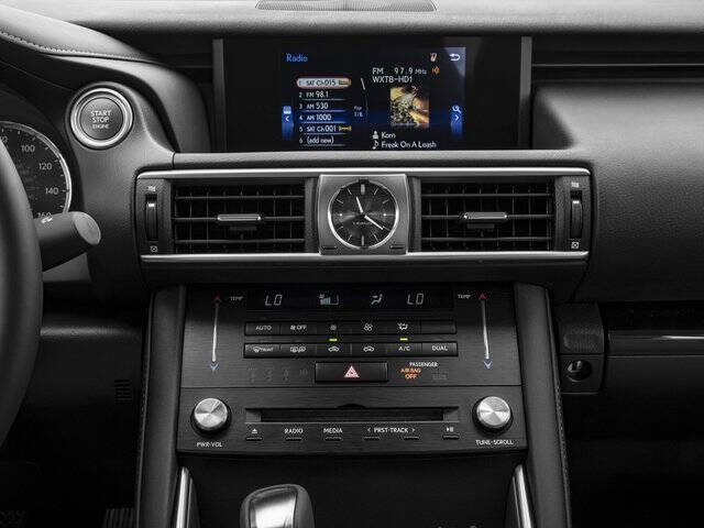 2017 Lexus IS 200t