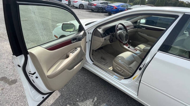 2004 Lexus ES 330