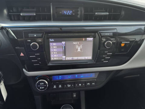 2015 Toyota Corolla LE