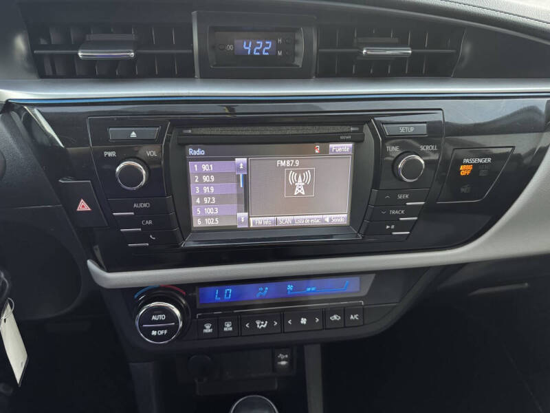 2015 Toyota Corolla LE