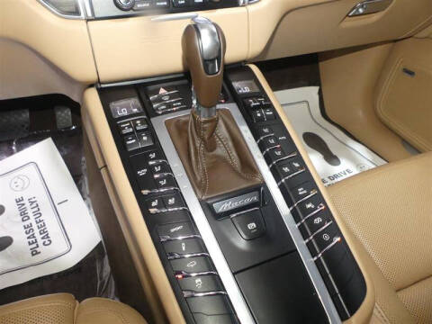2017 Porsche Macan