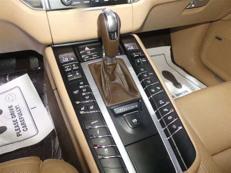 2017 Porsche Macan