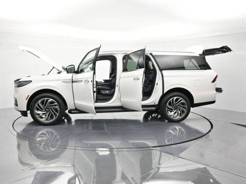 2026 Lincoln Navigator L Premiere