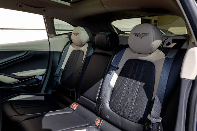 2026 Aston Martin DBX 707