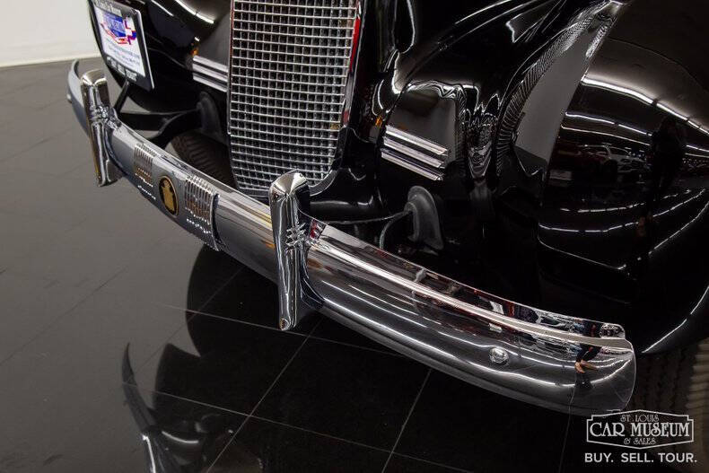 1937 Cadillac Series 85