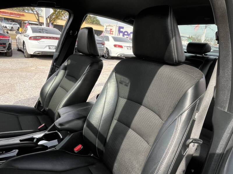 2017 Honda Accord Sport w/Honda Sensing