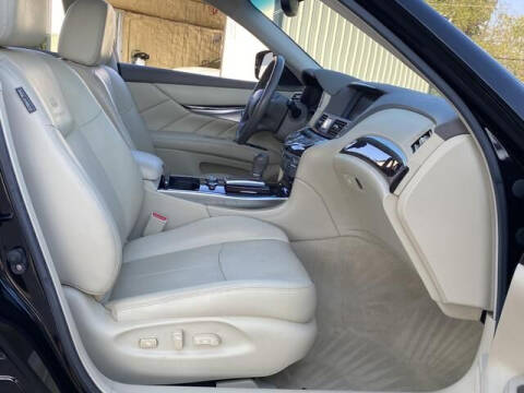 2011 Infiniti M37
