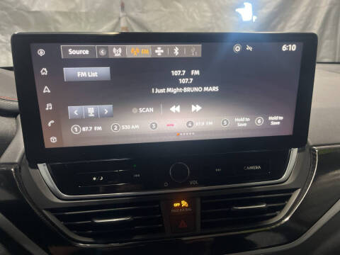2023 Nissan Altima 2.0 SR