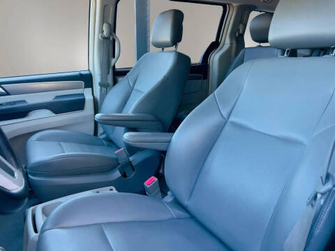 2014 Volkswagen Routan