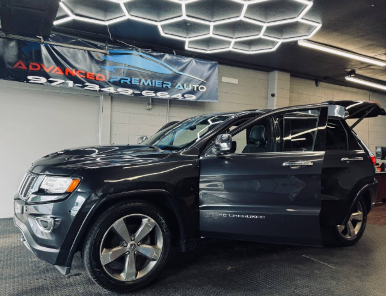 2014 Jeep Grand Cherokee for sale at Advanced Premier Auto in Hillsboro, OR