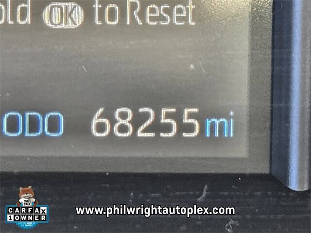 2022 Toyota Venza LE