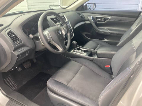 2017 Nissan Altima 2.5 SR