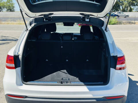2018 Mercedes-Benz GLC GLC 300