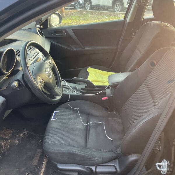 2013 Mazda MAZDA3 i Sport