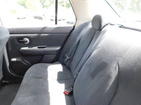 2009 Nissan Versa 1.8 S