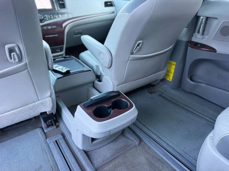 2013 Toyota Sienna