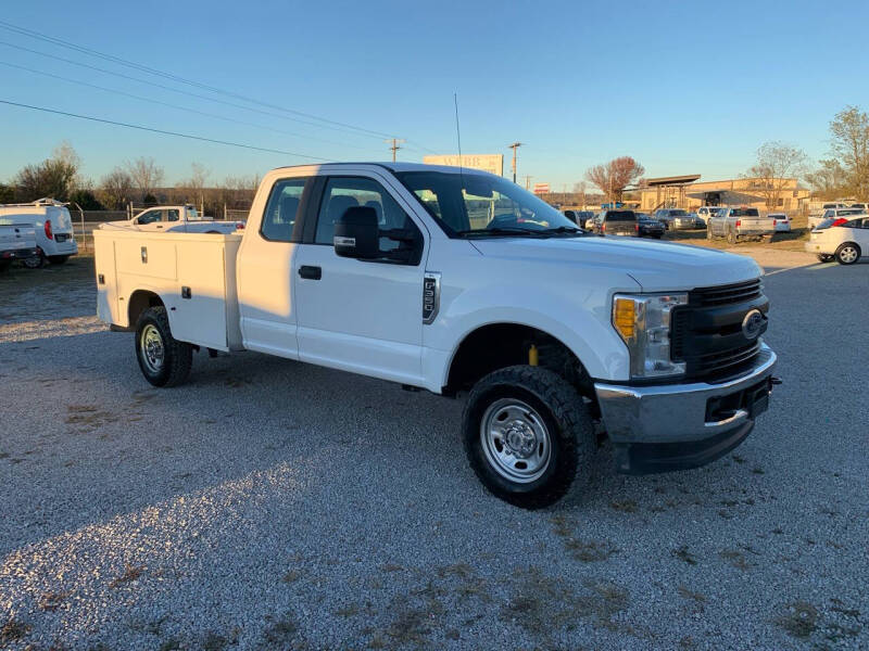 2017 Ford F-350 Super Duty XL photo 7