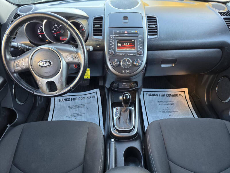 2013 Kia Soul + photo 13