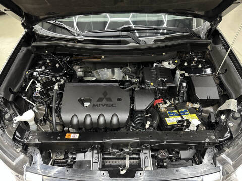 2020 Mitsubishi Outlander ES