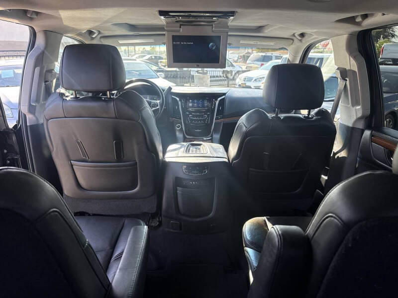 2015 Cadillac Escalade ESV Luxury
