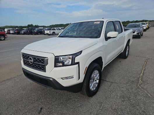 2024 Nissan Frontier SV's photo