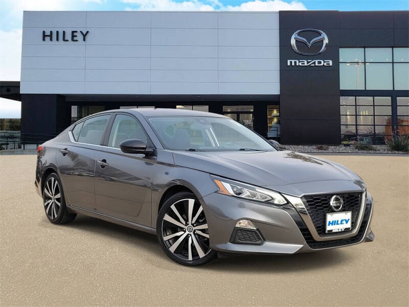 2022 Nissan Altima 2.5 SR