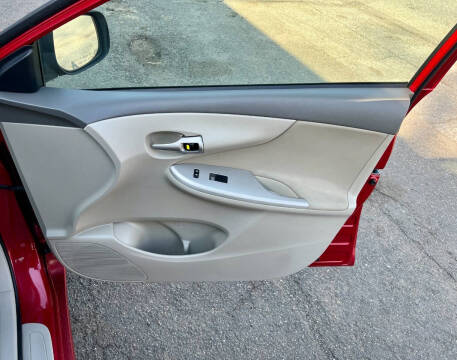 2010 Toyota Corolla LE