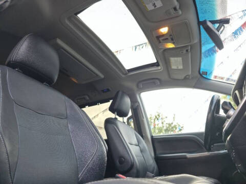 2016 Toyota Sienna SE 8-Passenger