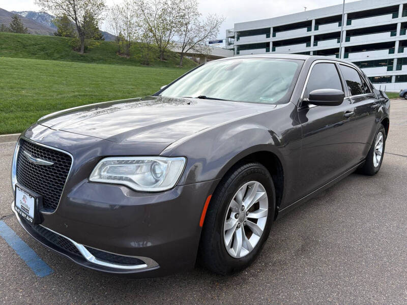 2015 Chrysler 300 Limited