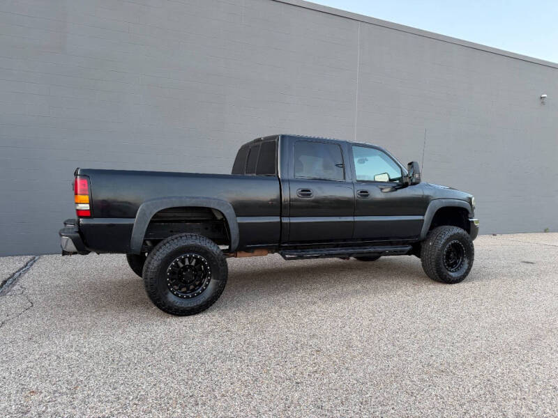 2004 GMC Sierra 2500HD SLT