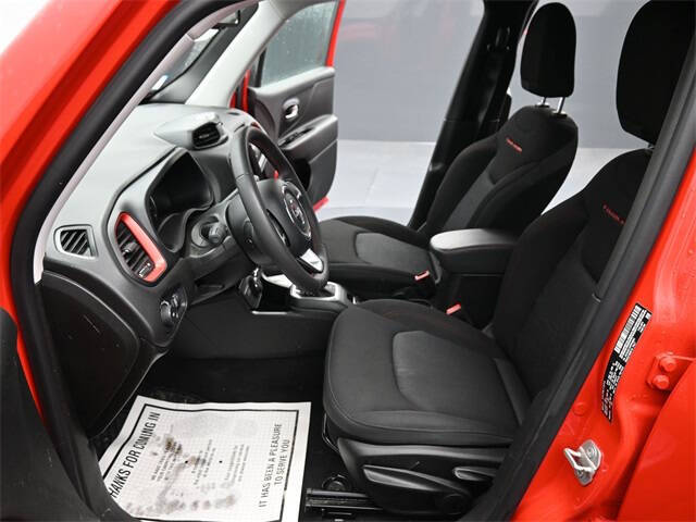 2023 Jeep Renegade Trailhawk