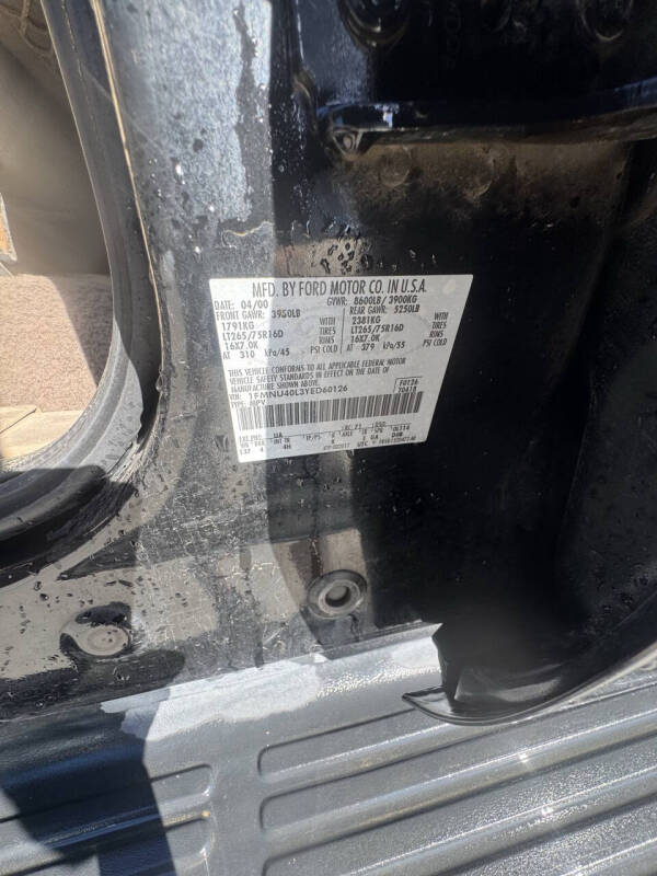 2000 Ford Excursion XLT