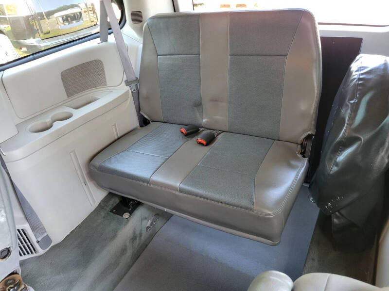 2008 Dodge WHEELCHAIR VAN