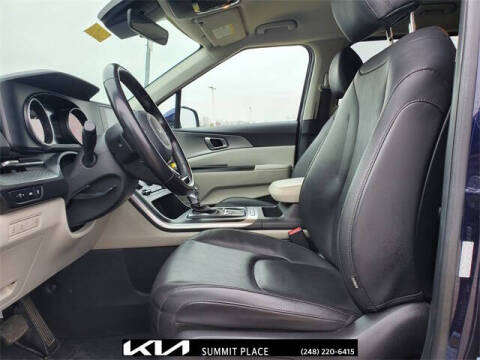 2023 Kia Carnival