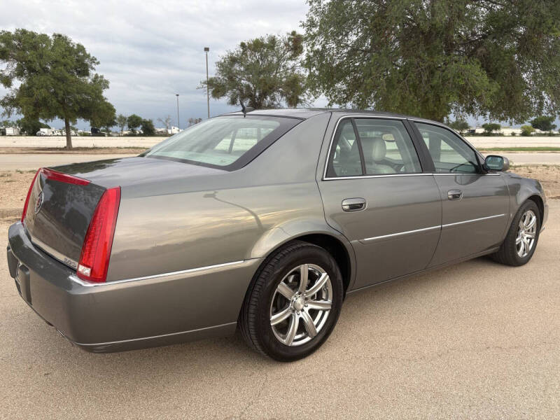 2006 Cadillac DTS Luxury II