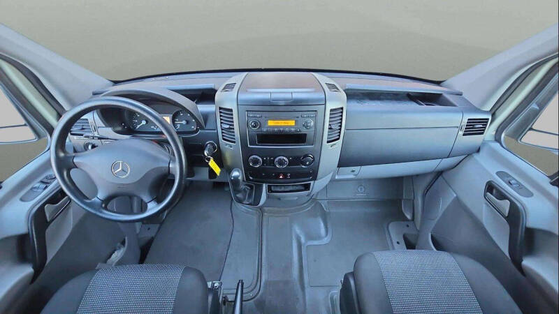 2010 Mercedes-Benz Sprinter 2500