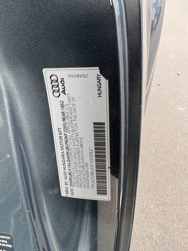 2004 Audi TT Base - Photo 8