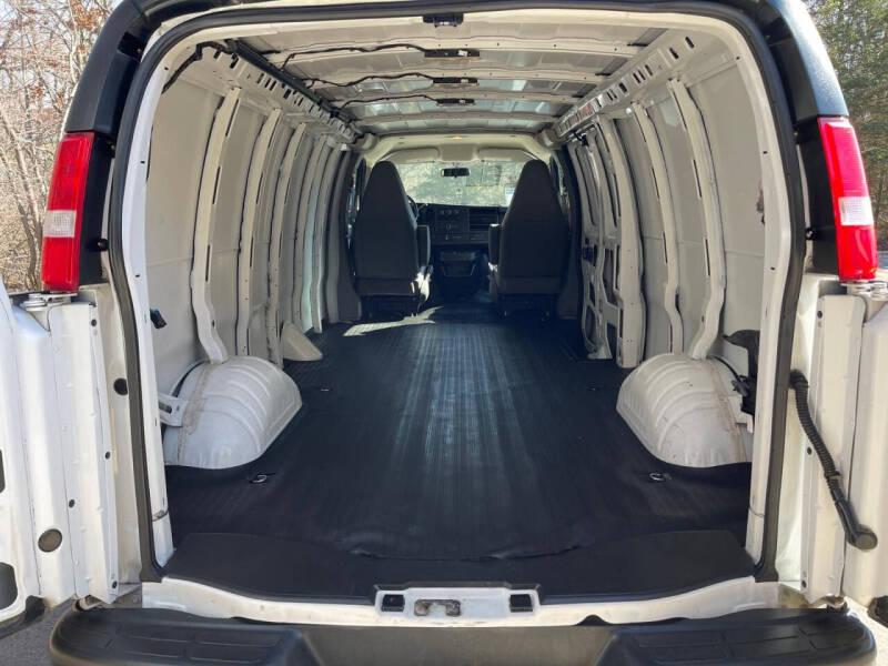 2021 Chevrolet Express 2500