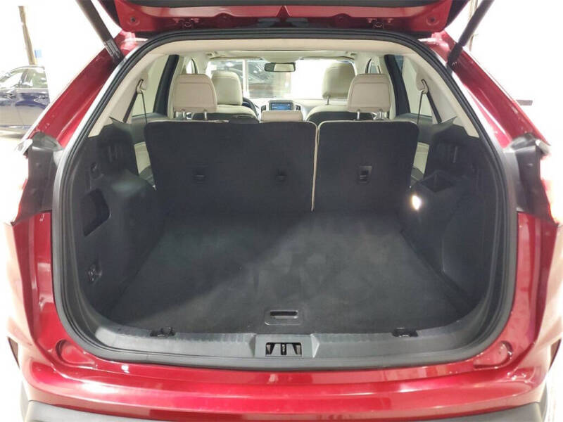 2021 Ford Edge Titanium